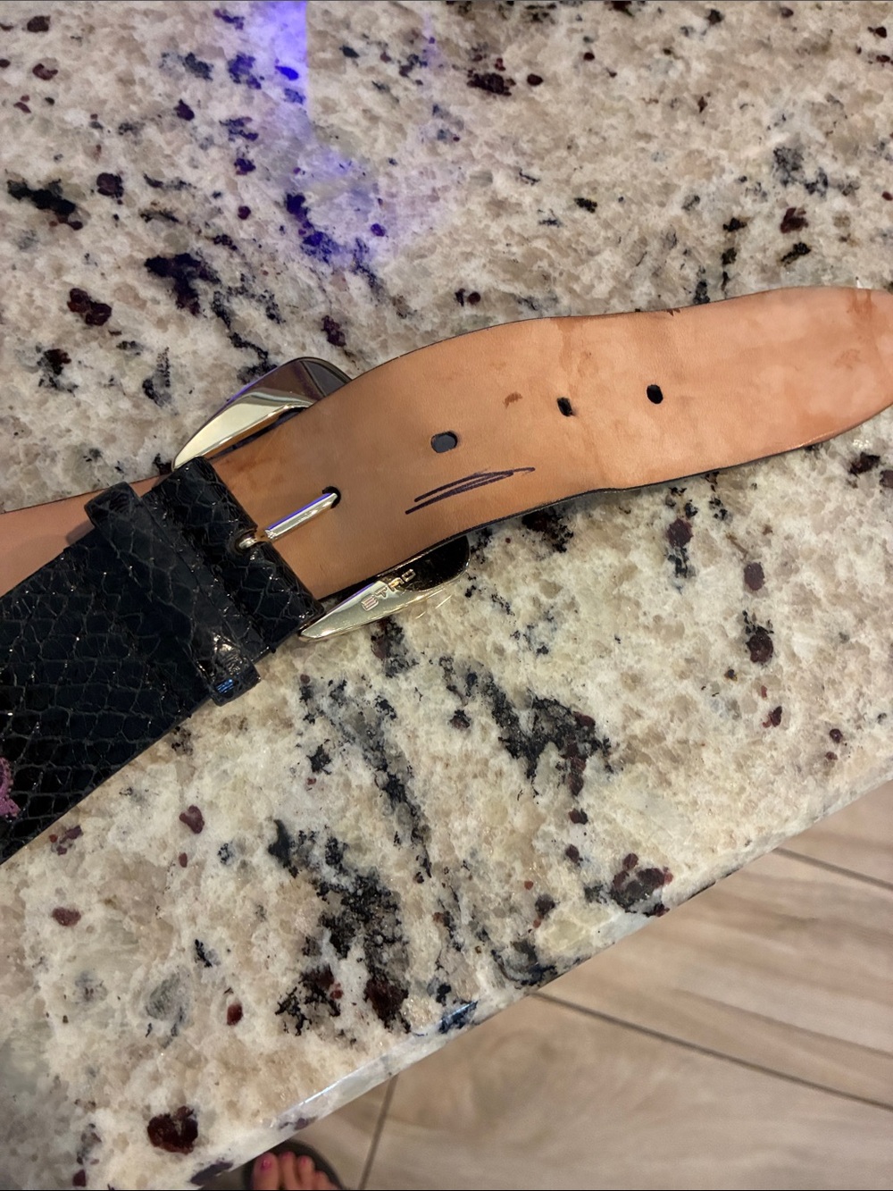 Etro Black Embossed Belt with Red Embroidered Scrolls and Gold Buckle - Picture 7 of 7